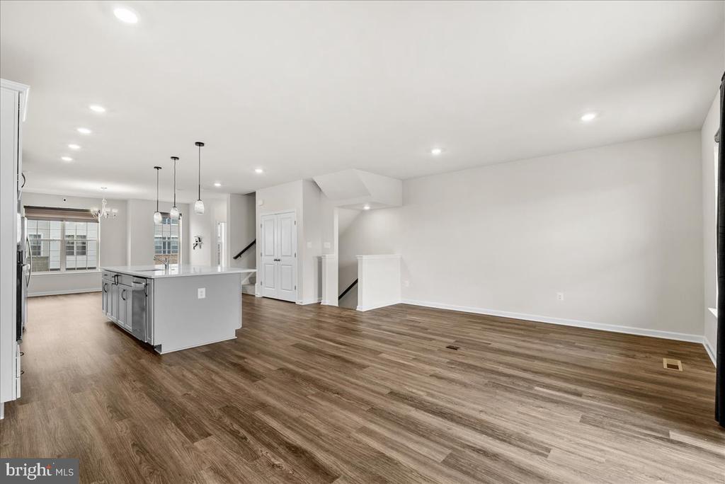1636 FIELD SPARROW TERRACE NE