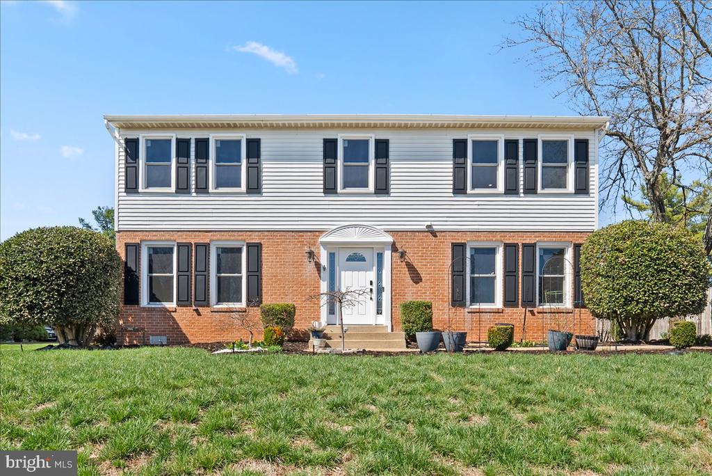 8896 SWEETBRIAR