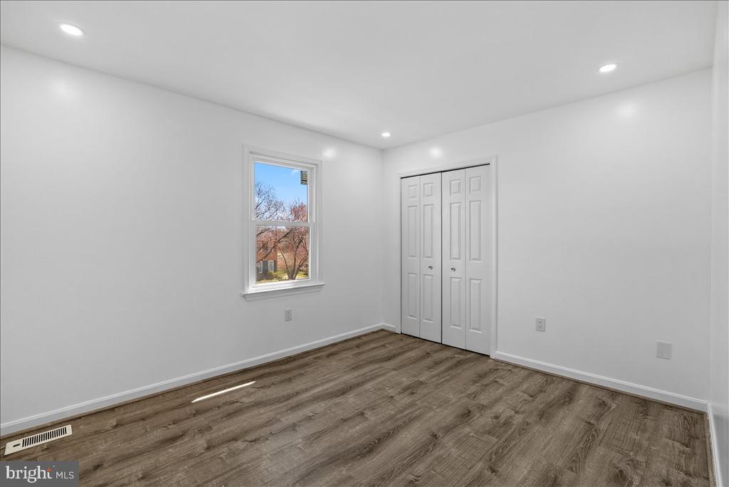 8896 SWEETBRIAR