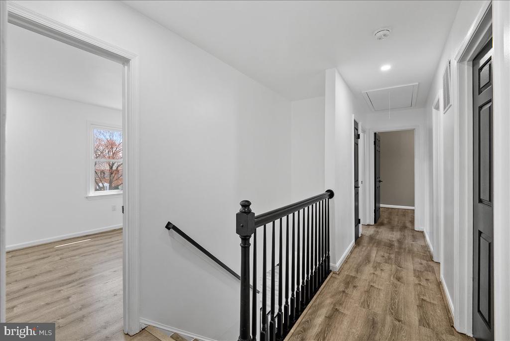 8896 SWEETBRIAR