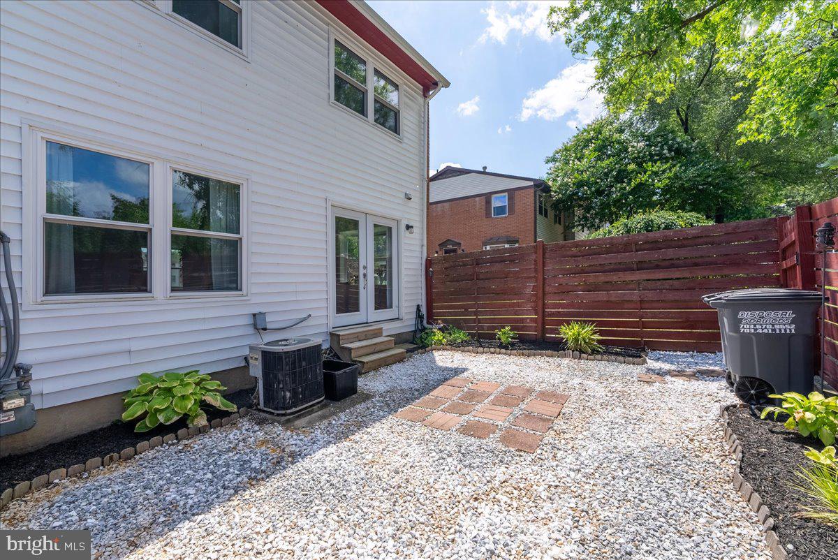 1418 COTTONWOOD COURT