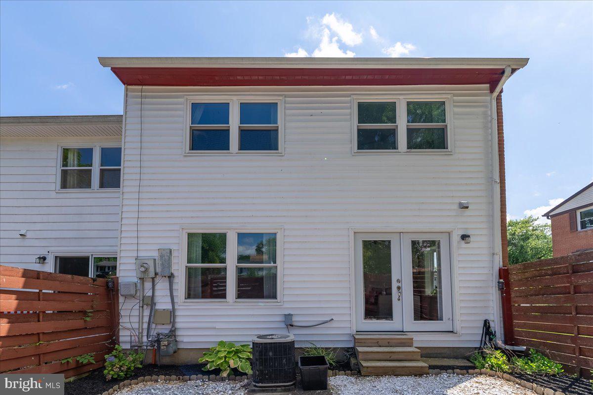 1418 COTTONWOOD COURT