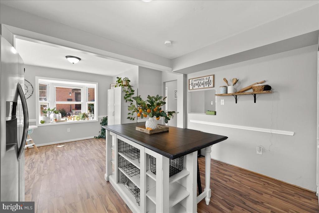 1418 COTTONWOOD COURT