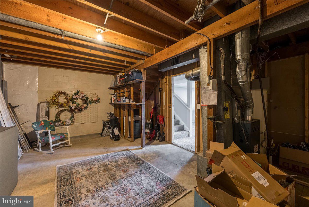 1418 COTTONWOOD COURT