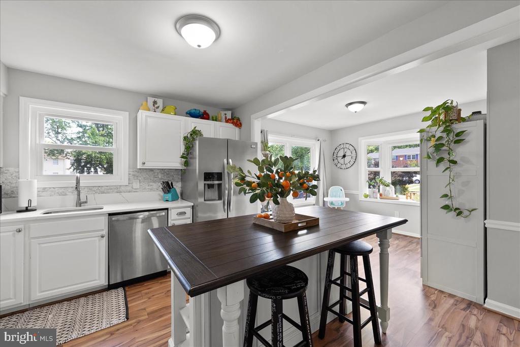 1418 COTTONWOOD COURT
