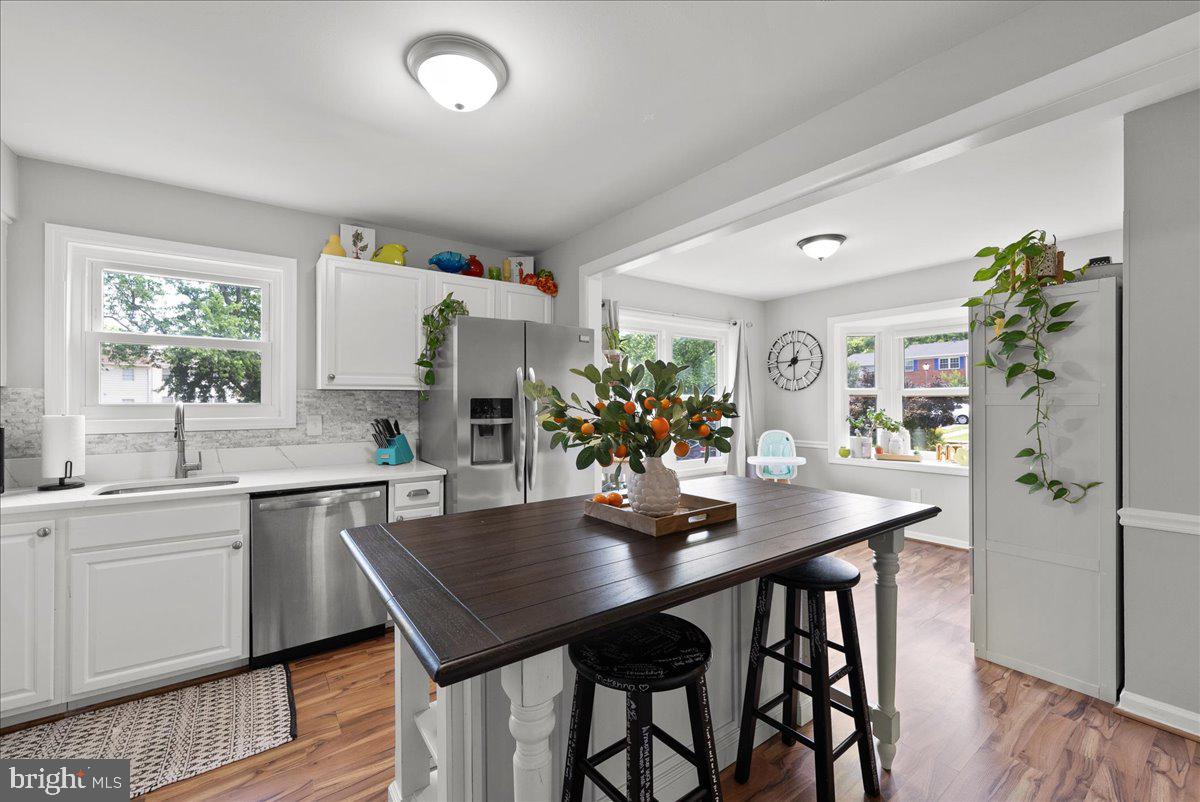 1418 COTTONWOOD COURT