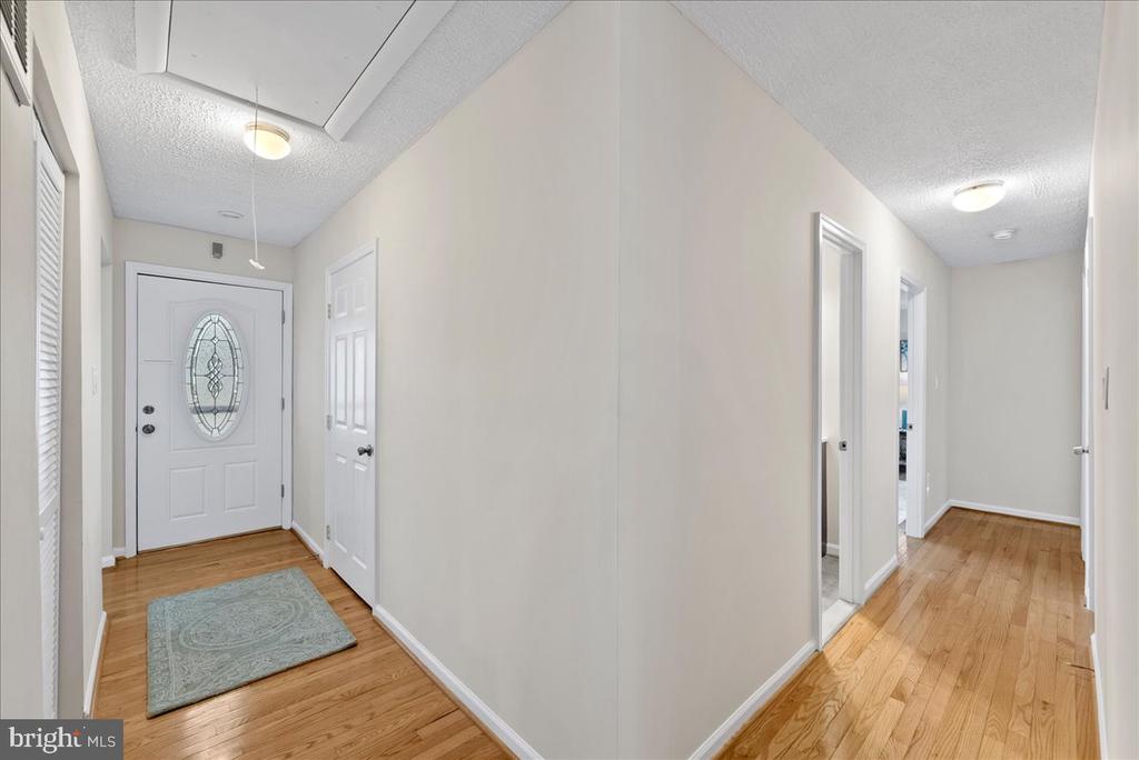 2402 SAGAMORE COURT