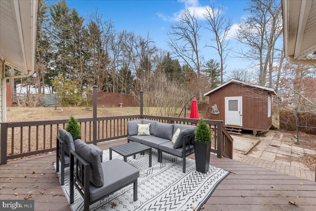 2402 SAGAMORE COURT