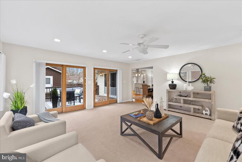 2402 SAGAMORE COURT