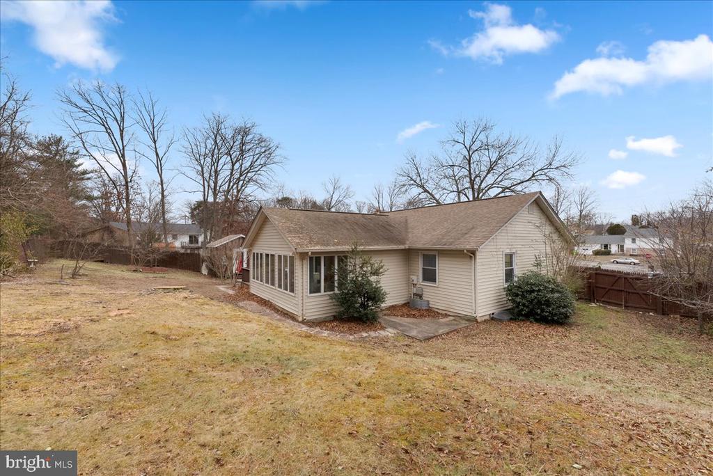2402 SAGAMORE COURT