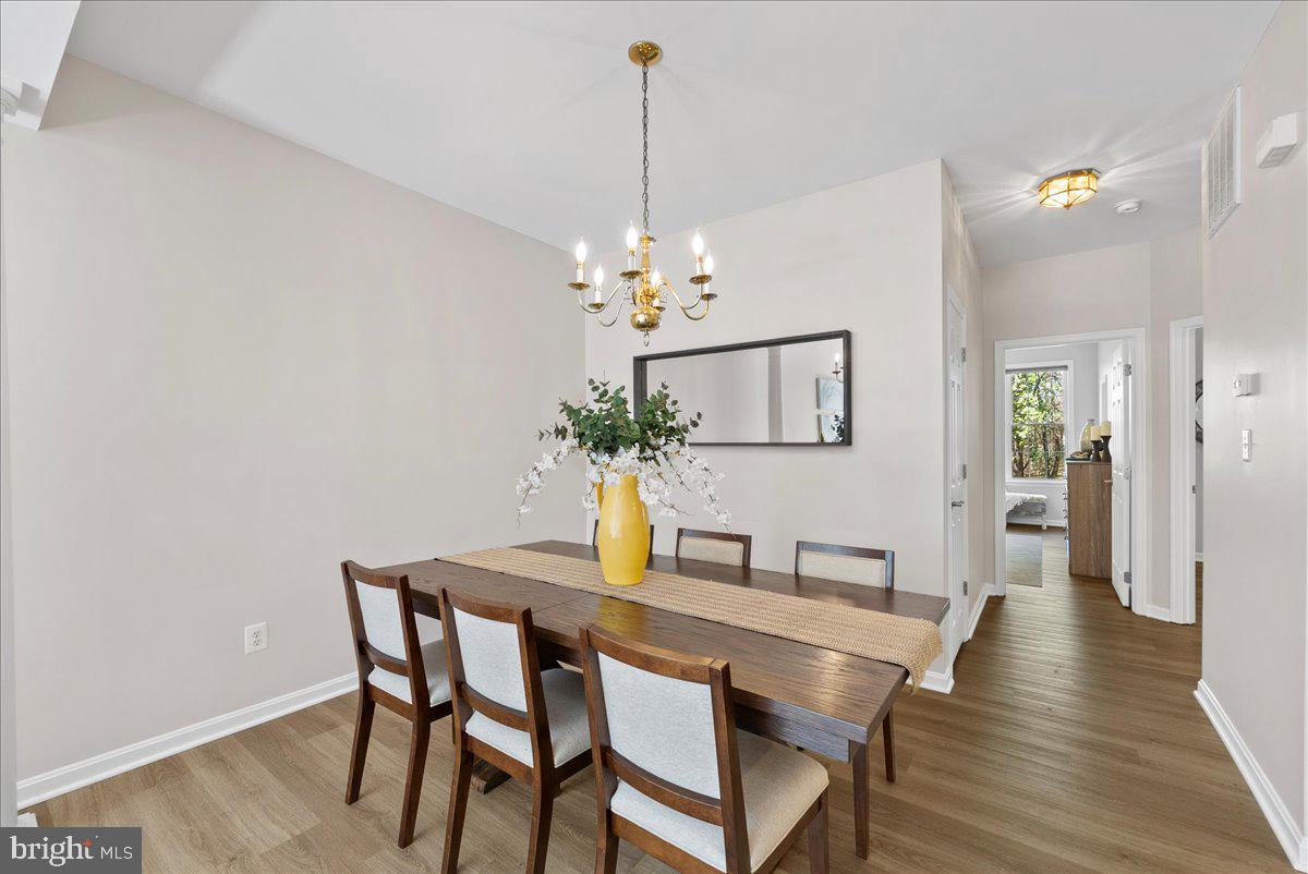 6904 WALNUT HILL DRIVE