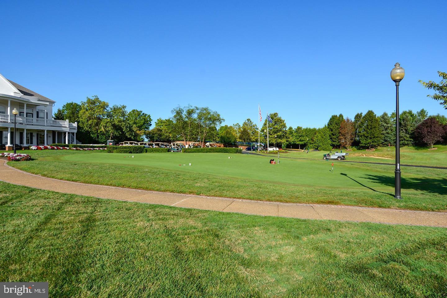 6904 WALNUT HILL DRIVE