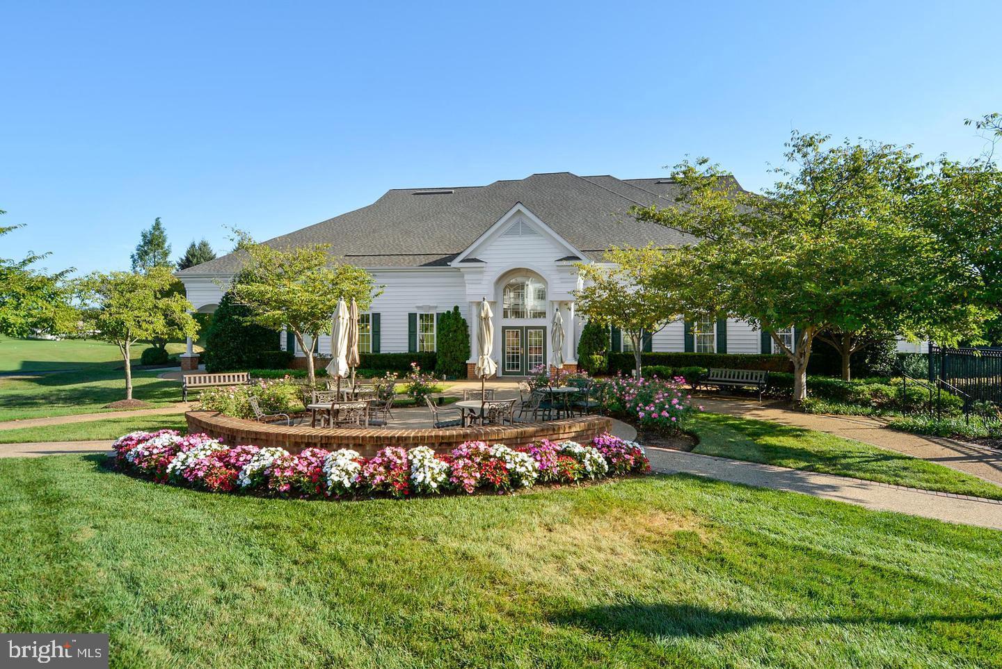 6904 WALNUT HILL DRIVE