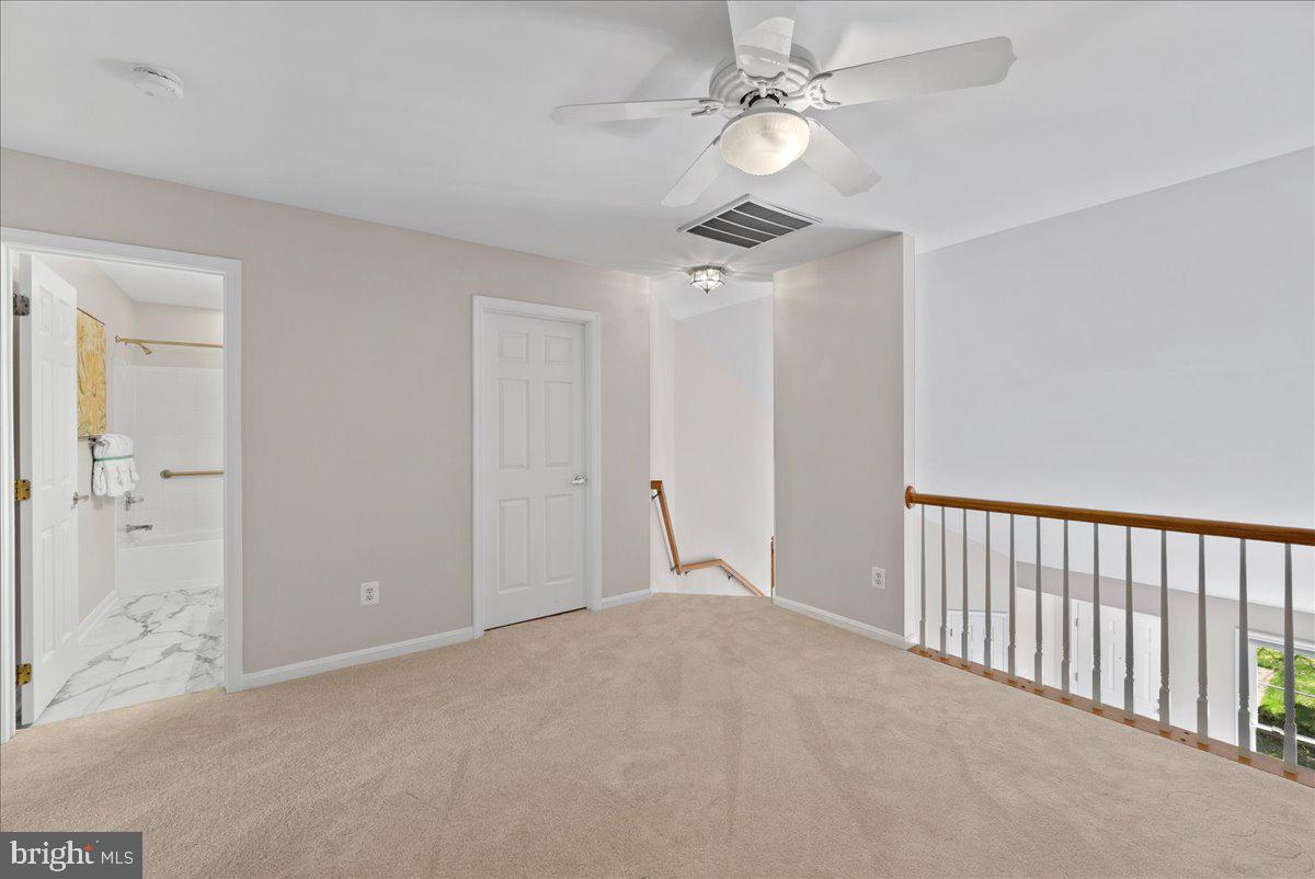 6904 WALNUT HILL DRIVE