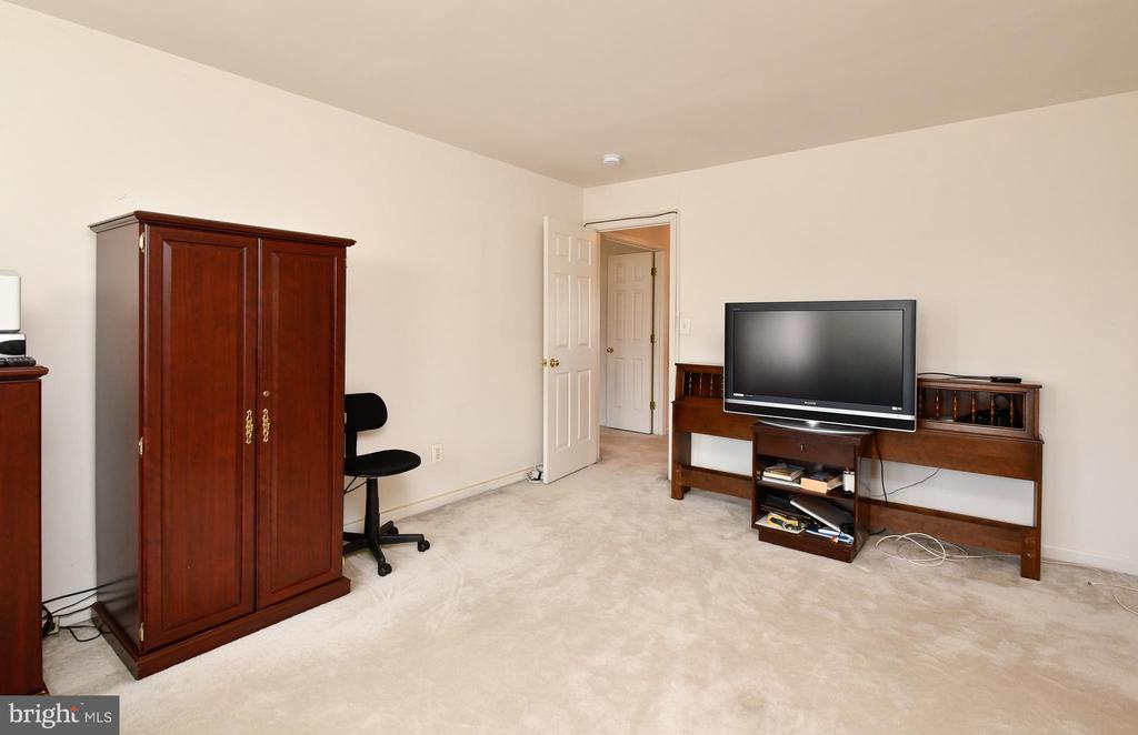 12508 CHIPPENHAM COURT