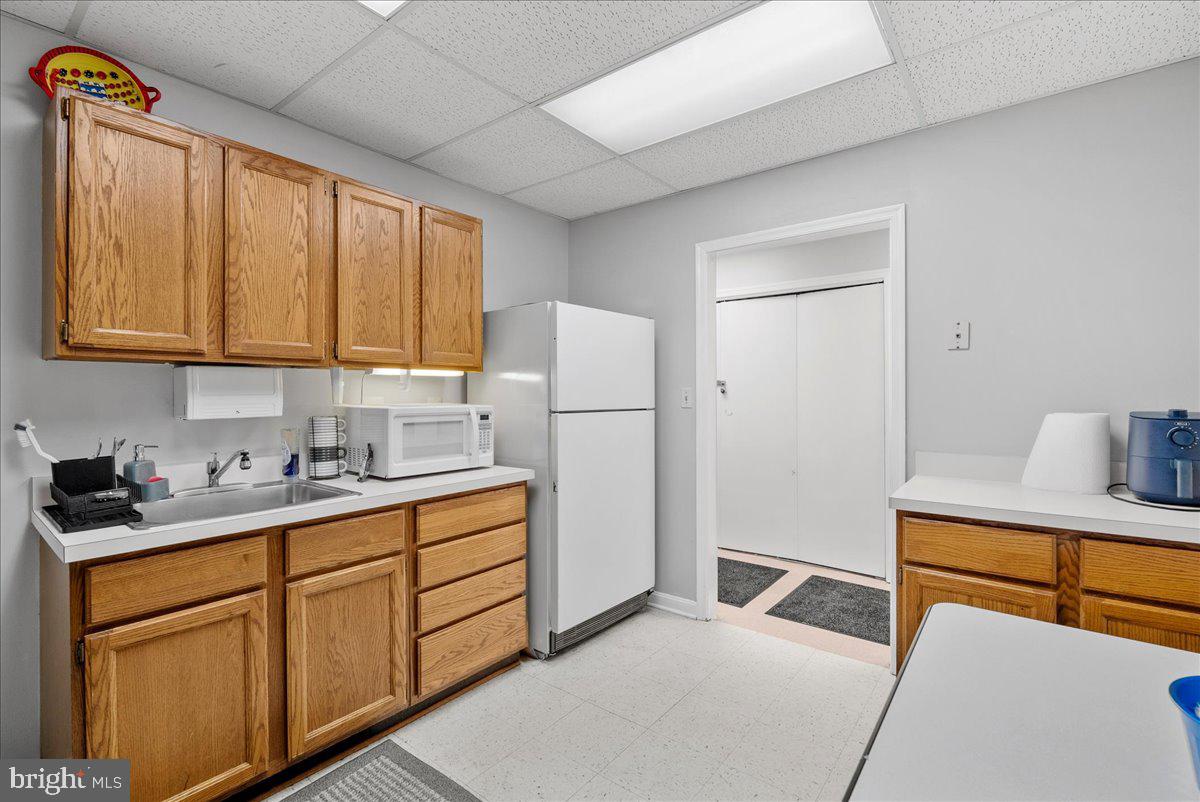 10690 CRESTWOOD DRIVE A