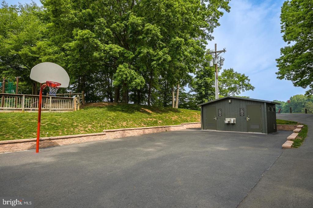 15700 BRANDYWINE