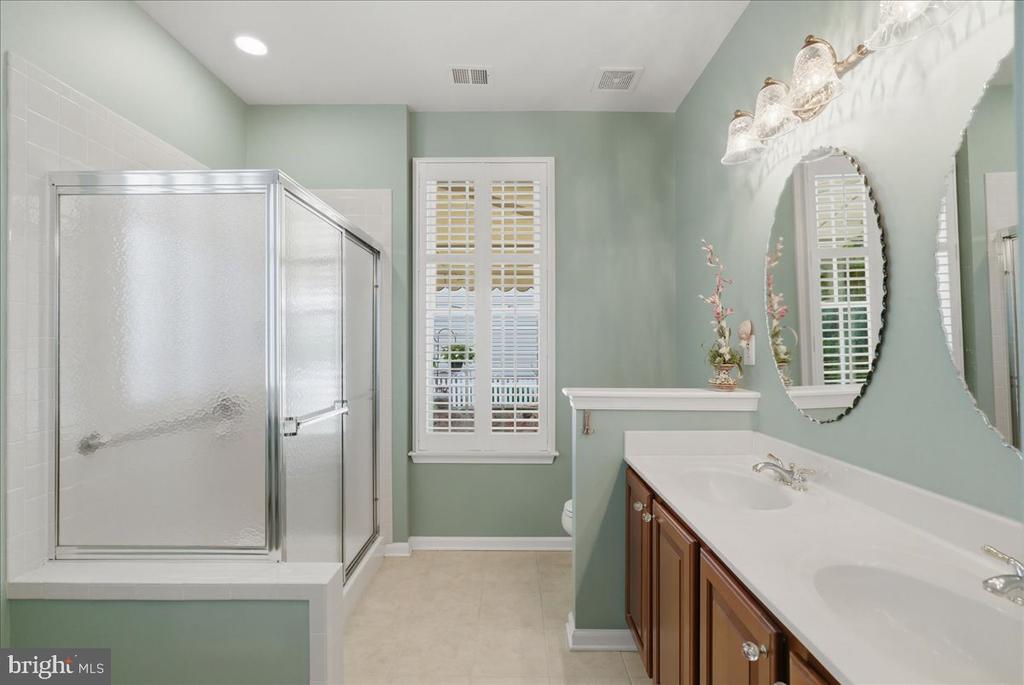 13452 FIELDSTONE