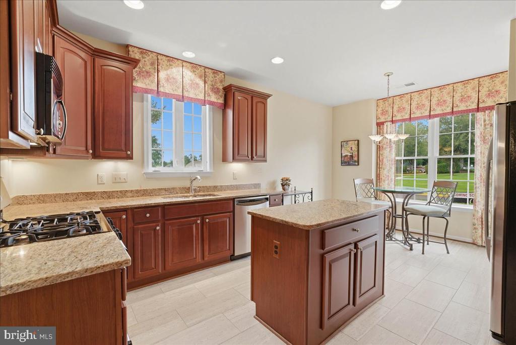 13452 FIELDSTONE