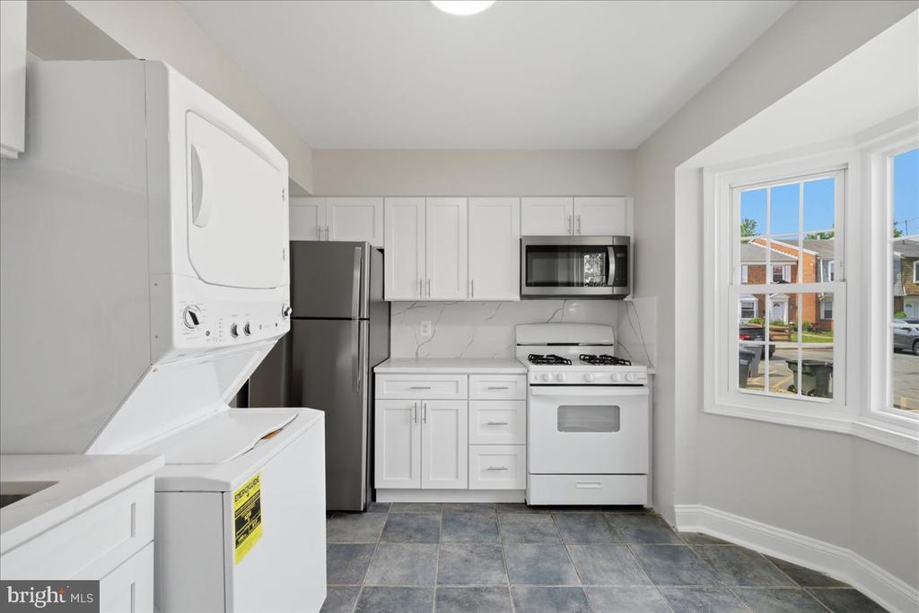 8143 COMMUNITY DRIVE 8143