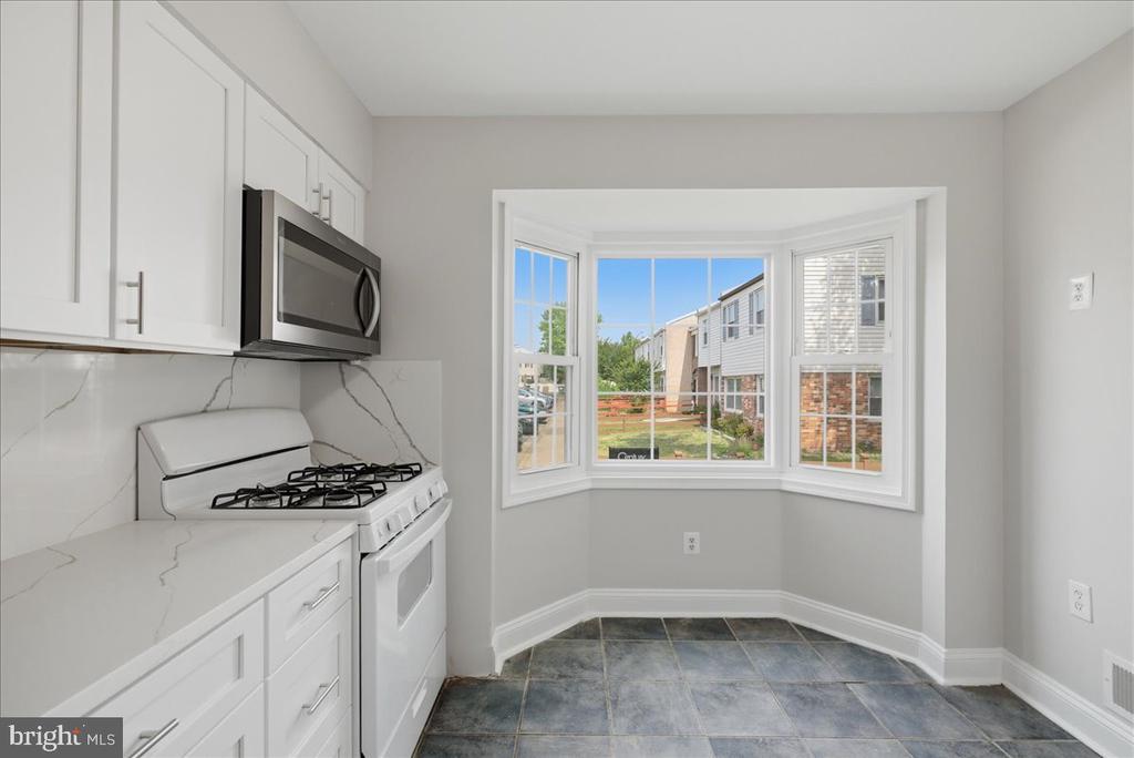 8143 COMMUNITY DRIVE 8143