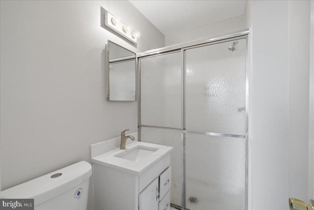 8143 COMMUNITY DRIVE 8143