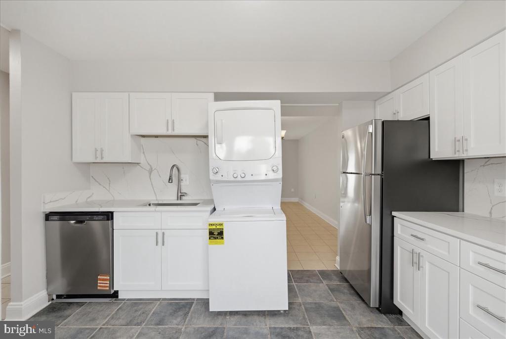 8143 COMMUNITY DRIVE 8143