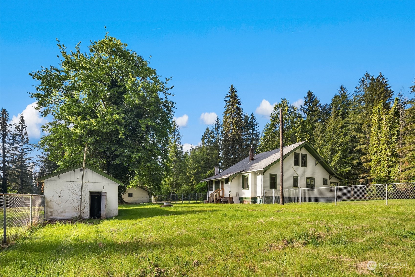 22333 NE Redmond Fall City Road