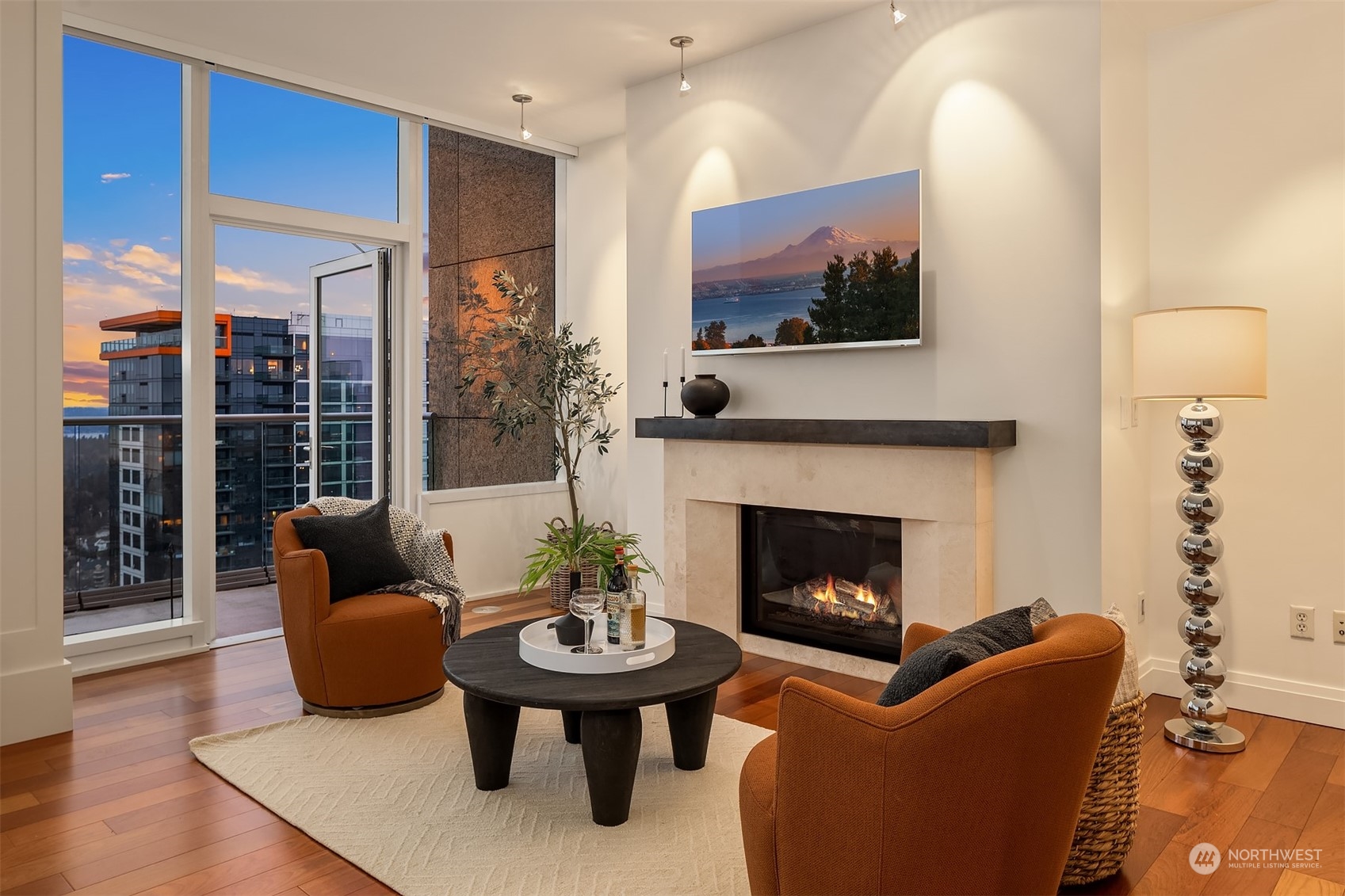 500 106th Avenue NE Unit: 4105