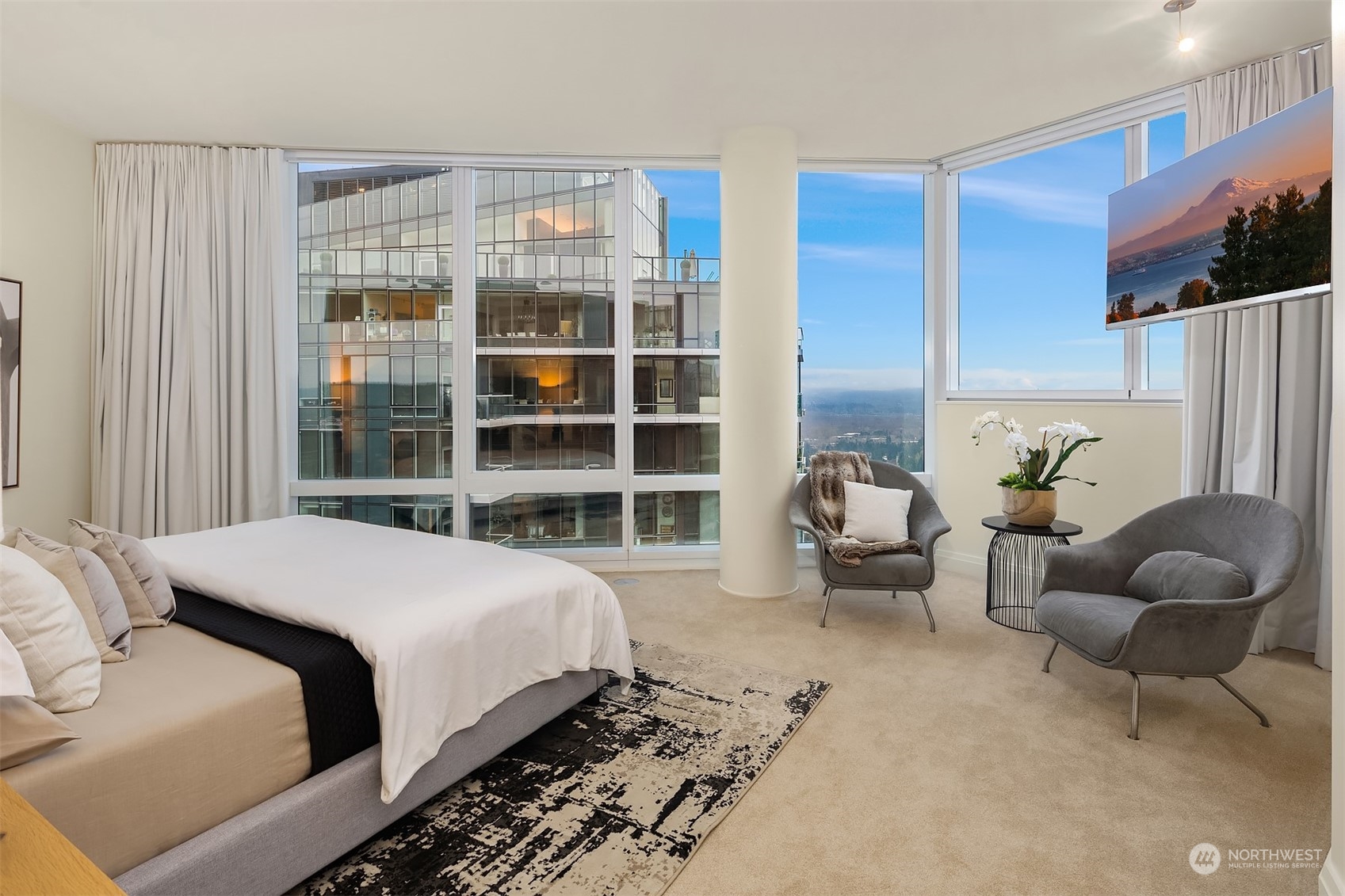 500 106th Avenue NE Unit: 4105
