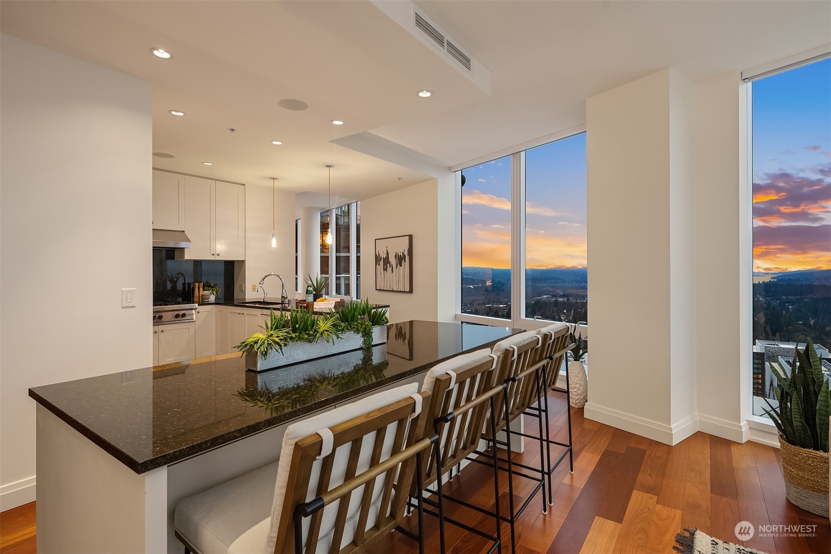 500 106th Avenue NE Unit: 4105