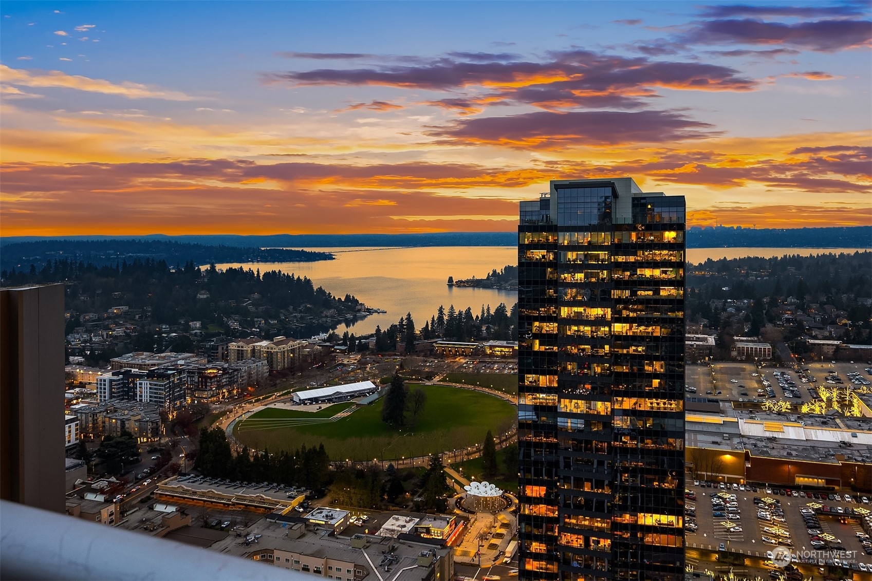 500 106th Avenue NE Unit: 4105