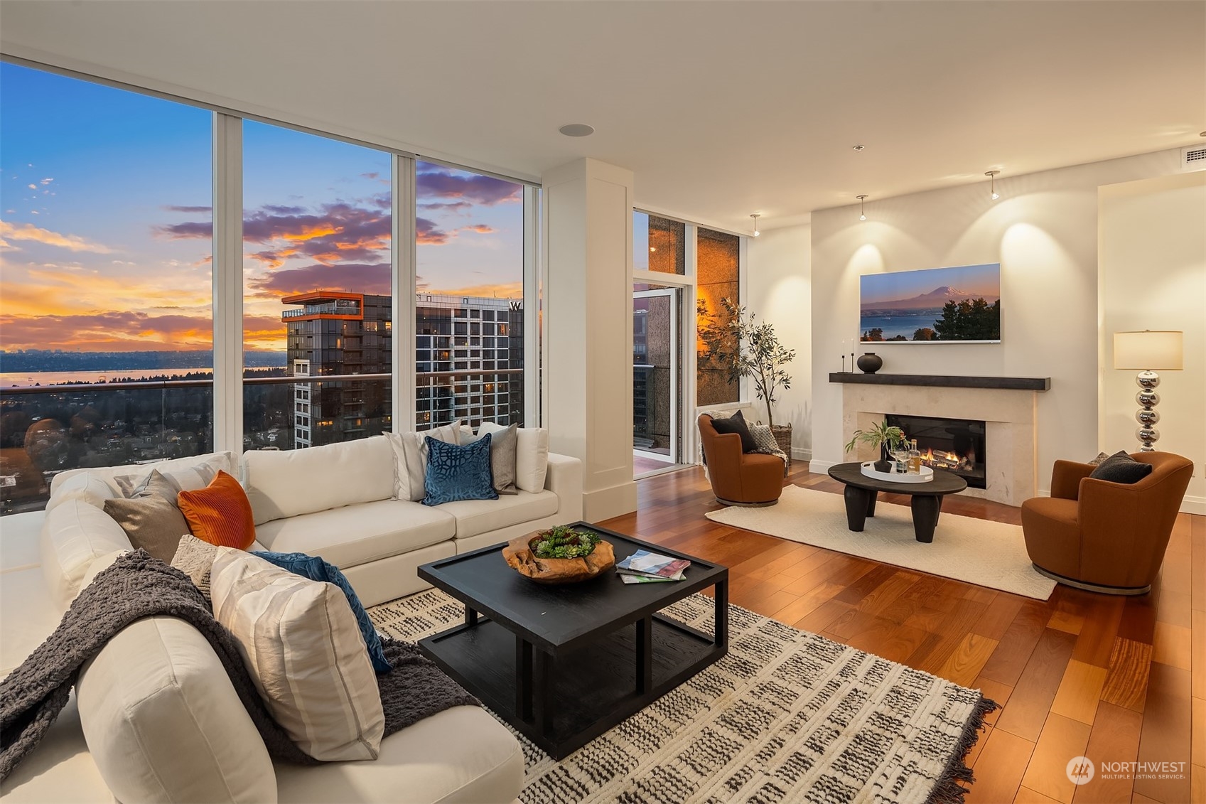 500 106th Avenue NE Unit: 4105
