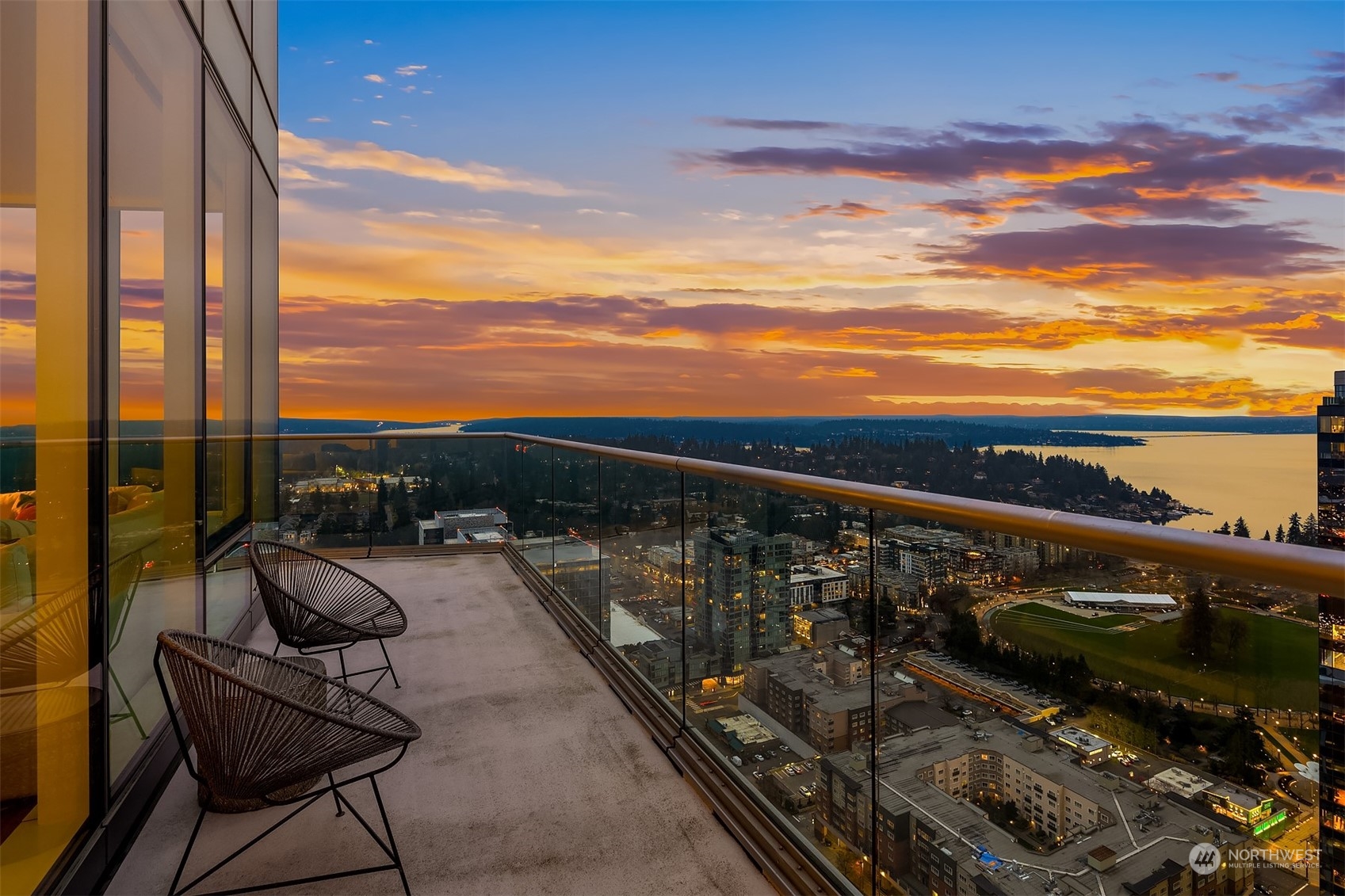 500 106th Avenue NE Unit: 4105