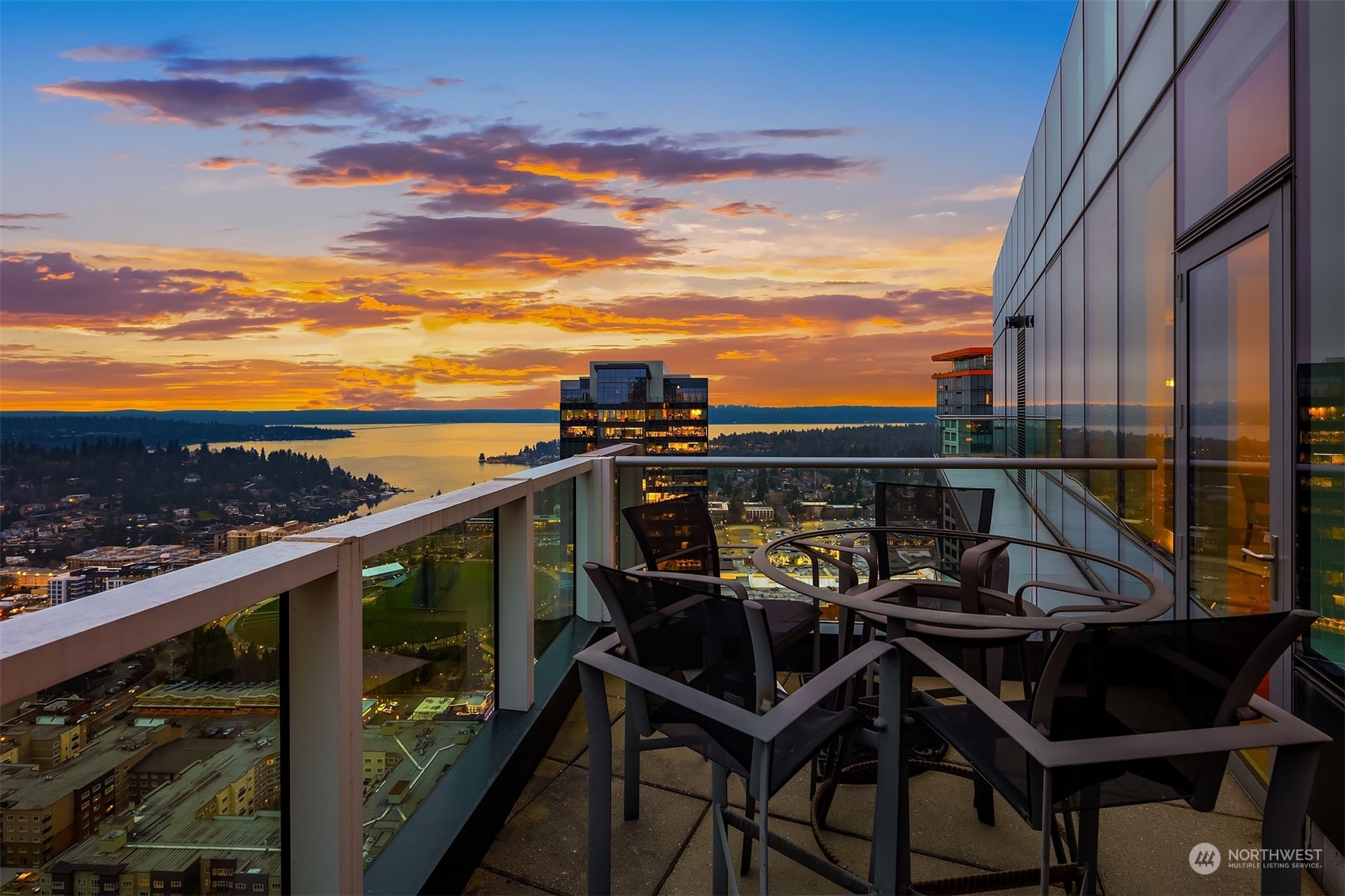 500 106th Avenue NE Unit: 4105