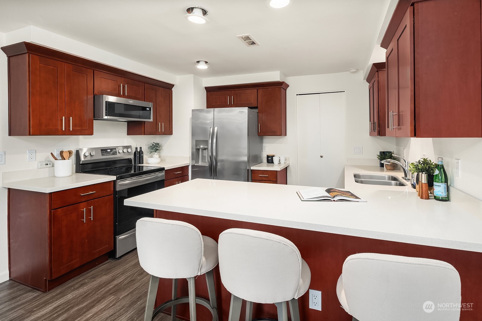12004 Slater Avenue NE Unit: F8