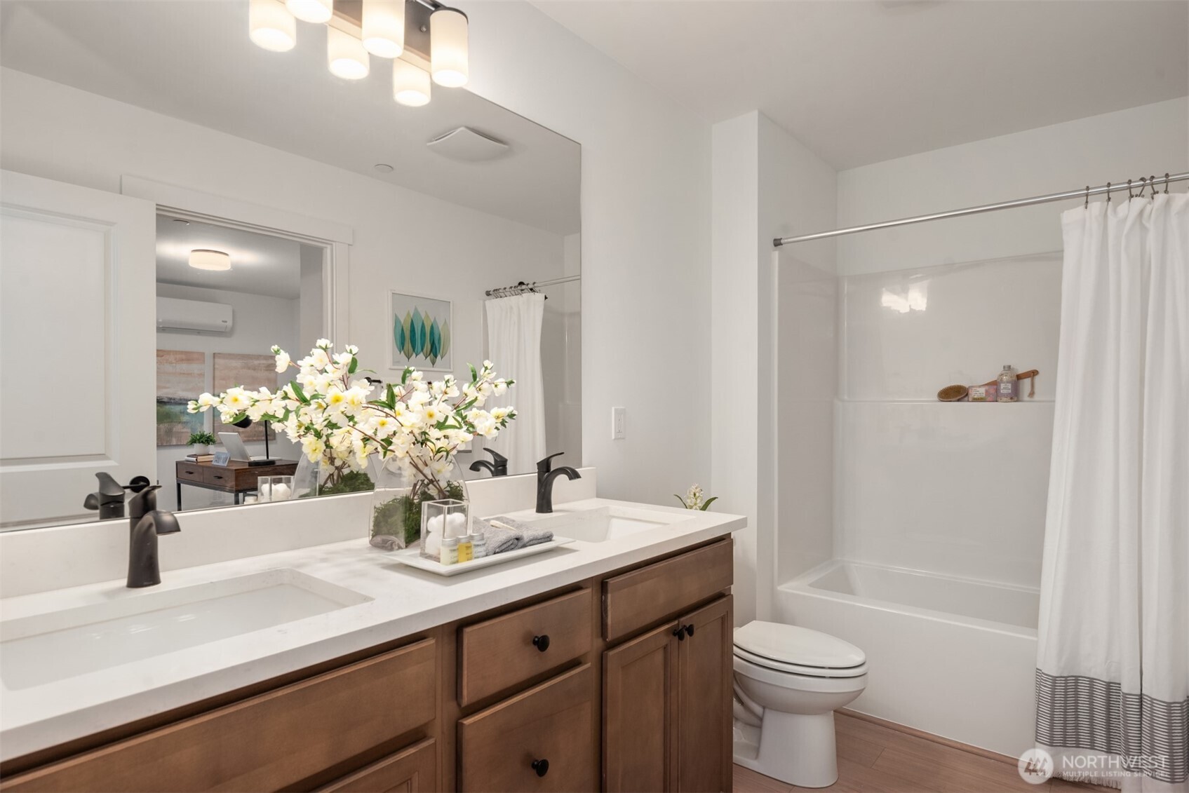 1240 SW 124th Street Unit: 1B