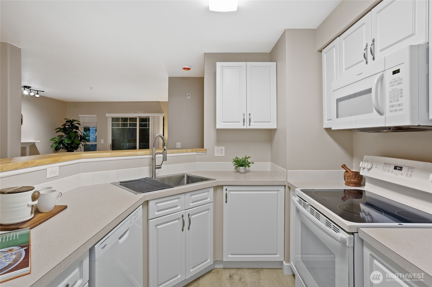 18501 SE Newport Way Unit: G132