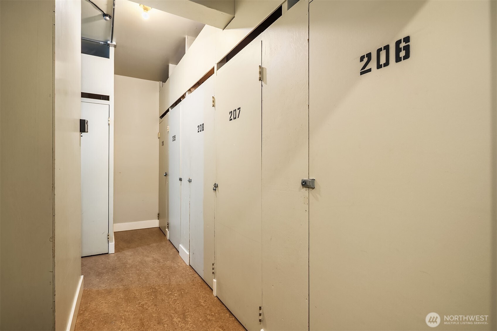 1707 Boylston Avenue Unit: 206