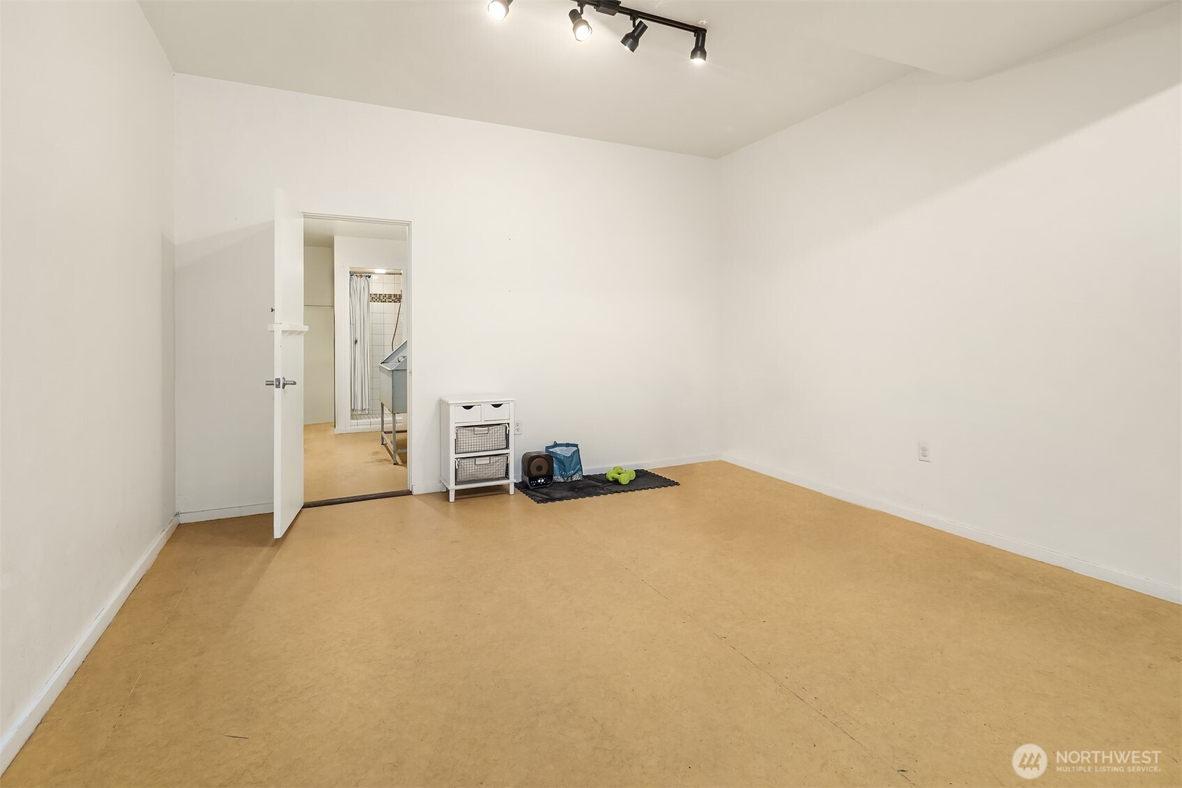 1707 Boylston Avenue Unit: 206