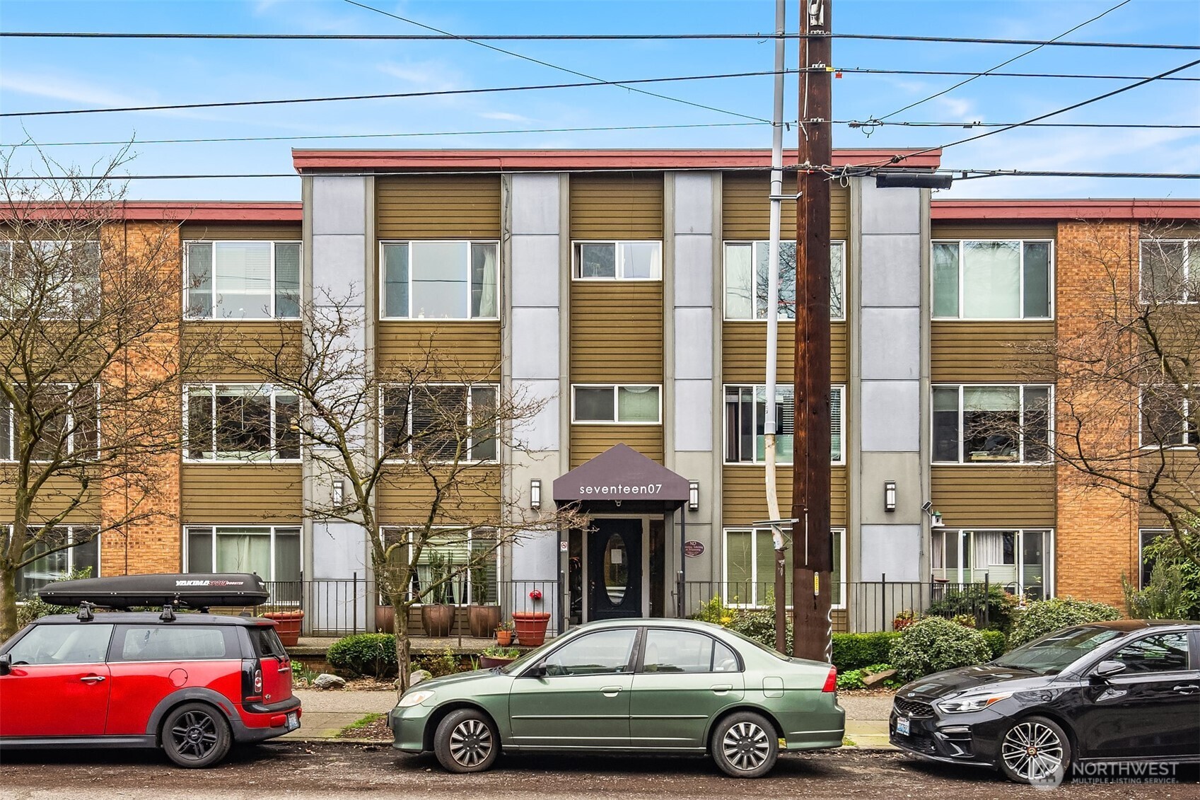 1707 Boylston Avenue Unit: 206