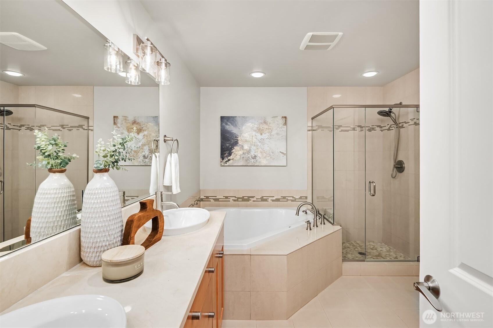 900 228th Avenue NE Unit: 1C