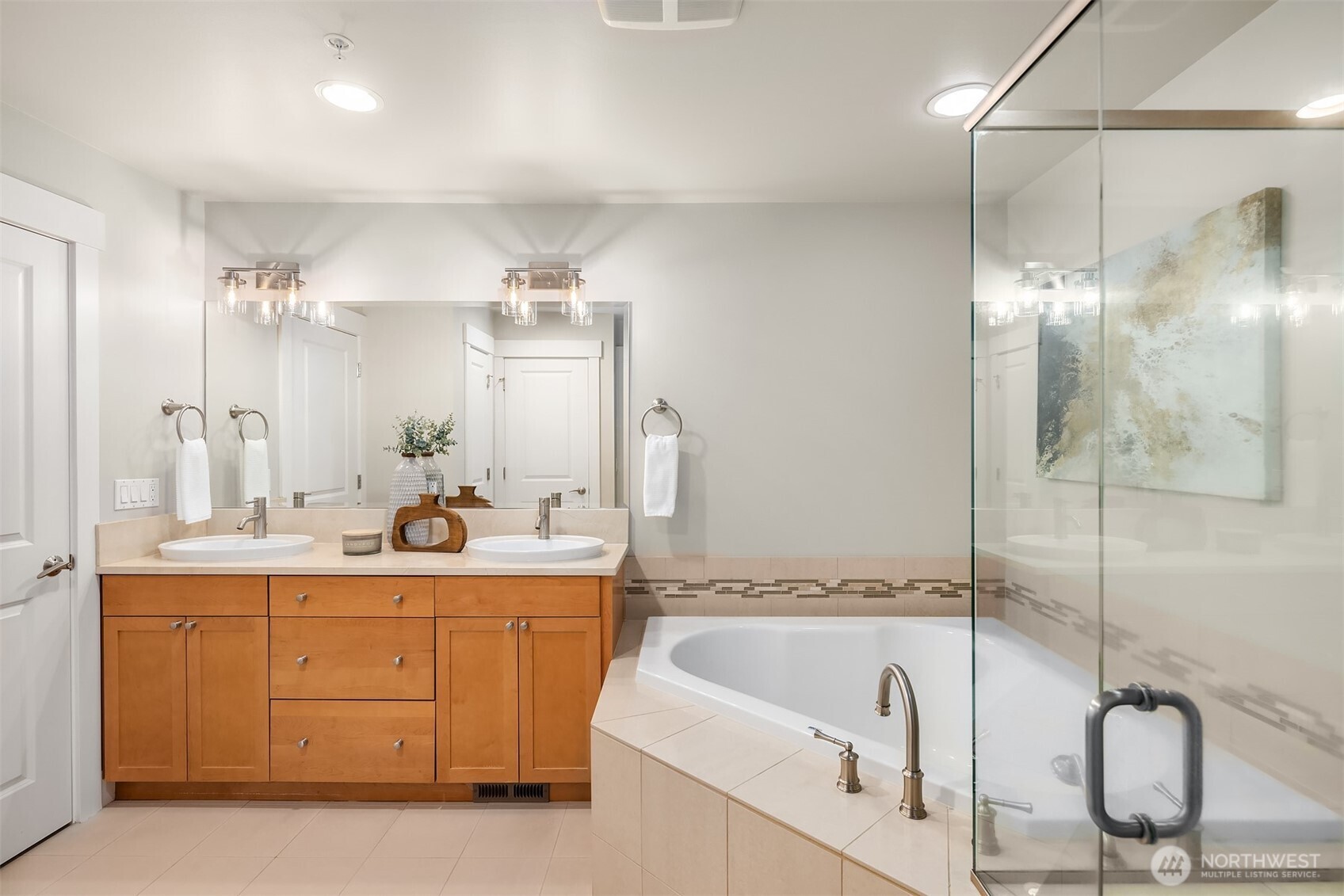 900 228th Avenue NE Unit: 1C