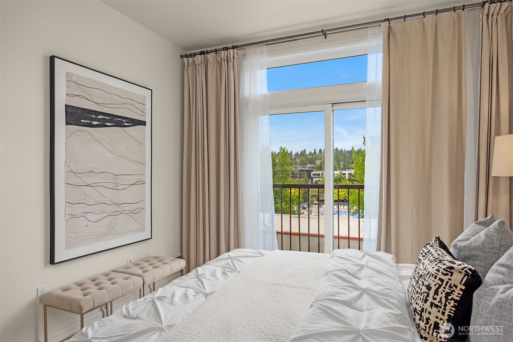 122 S State Street Unit: 207 E