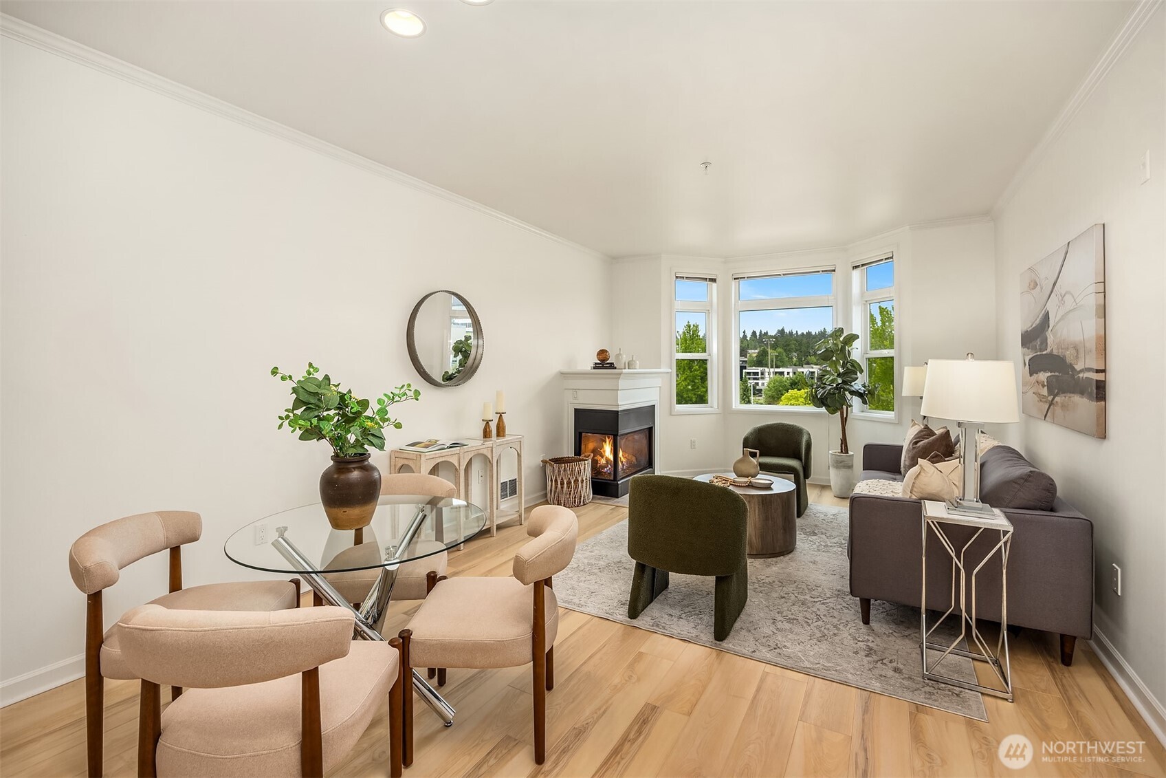 122 S State Street Unit: 207 E