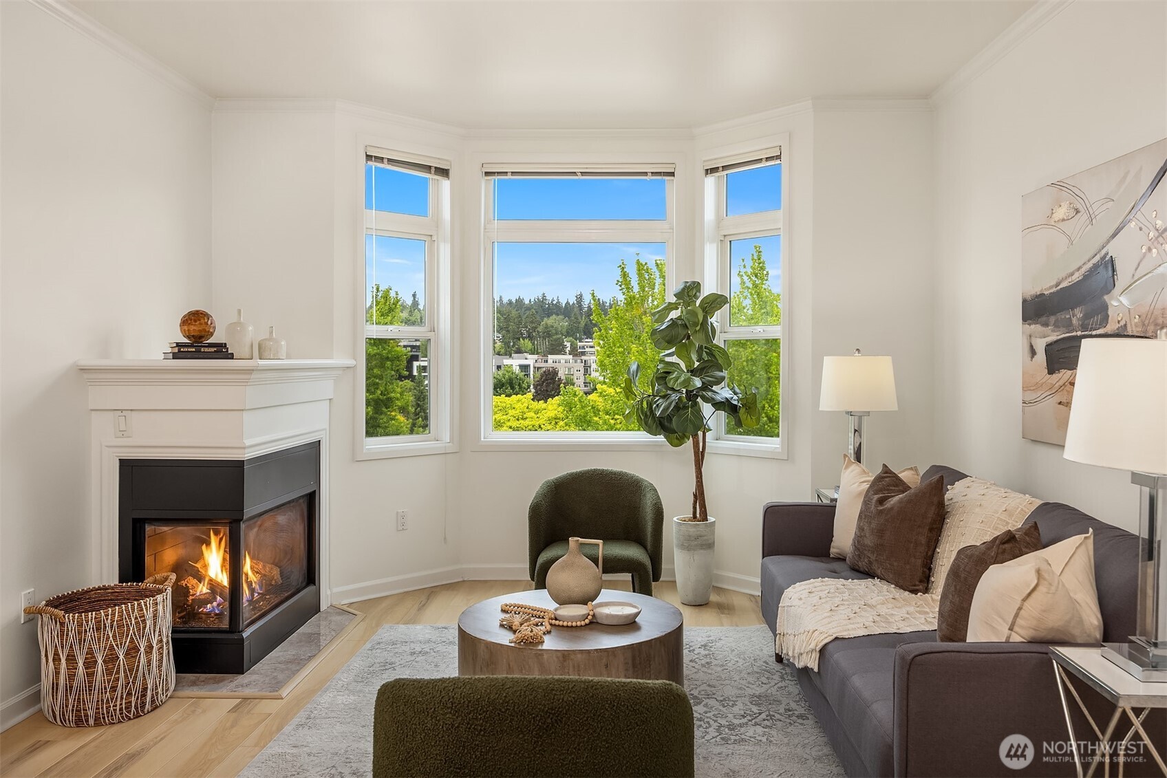 122 S State Street Unit: 207 E