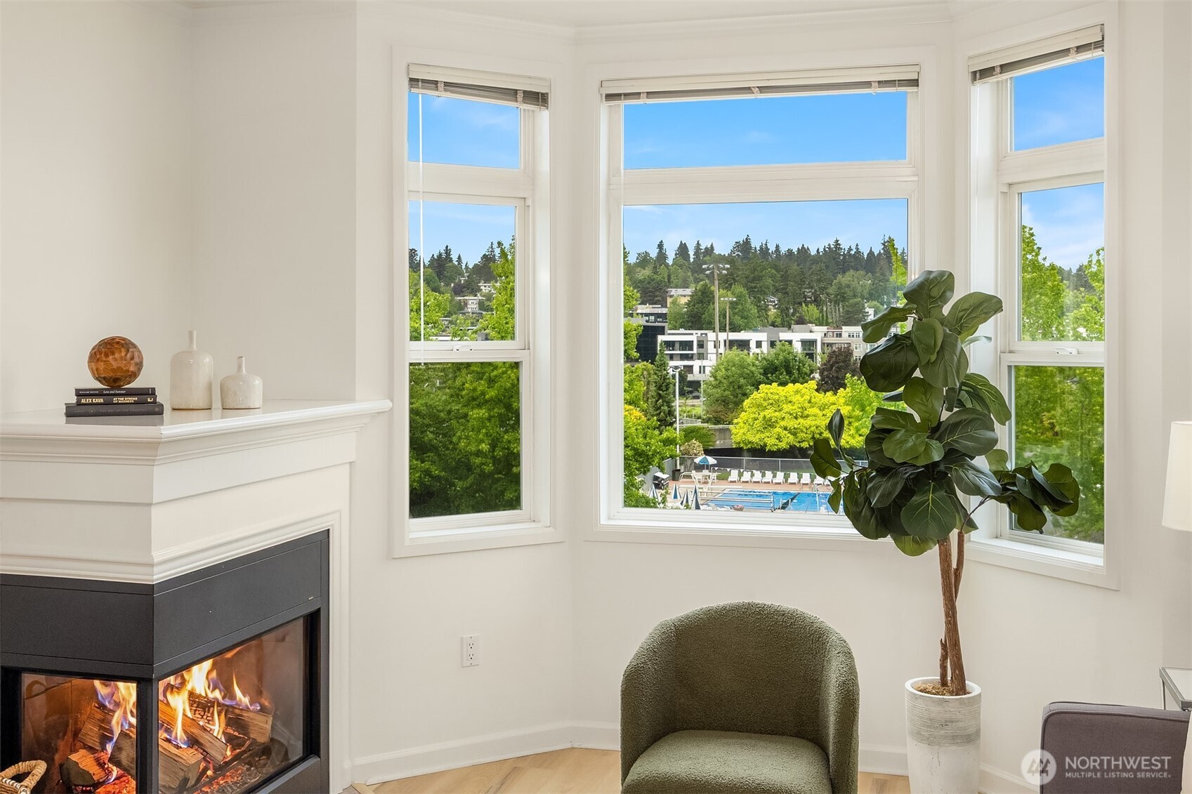 122 S State Street Unit: 207 E