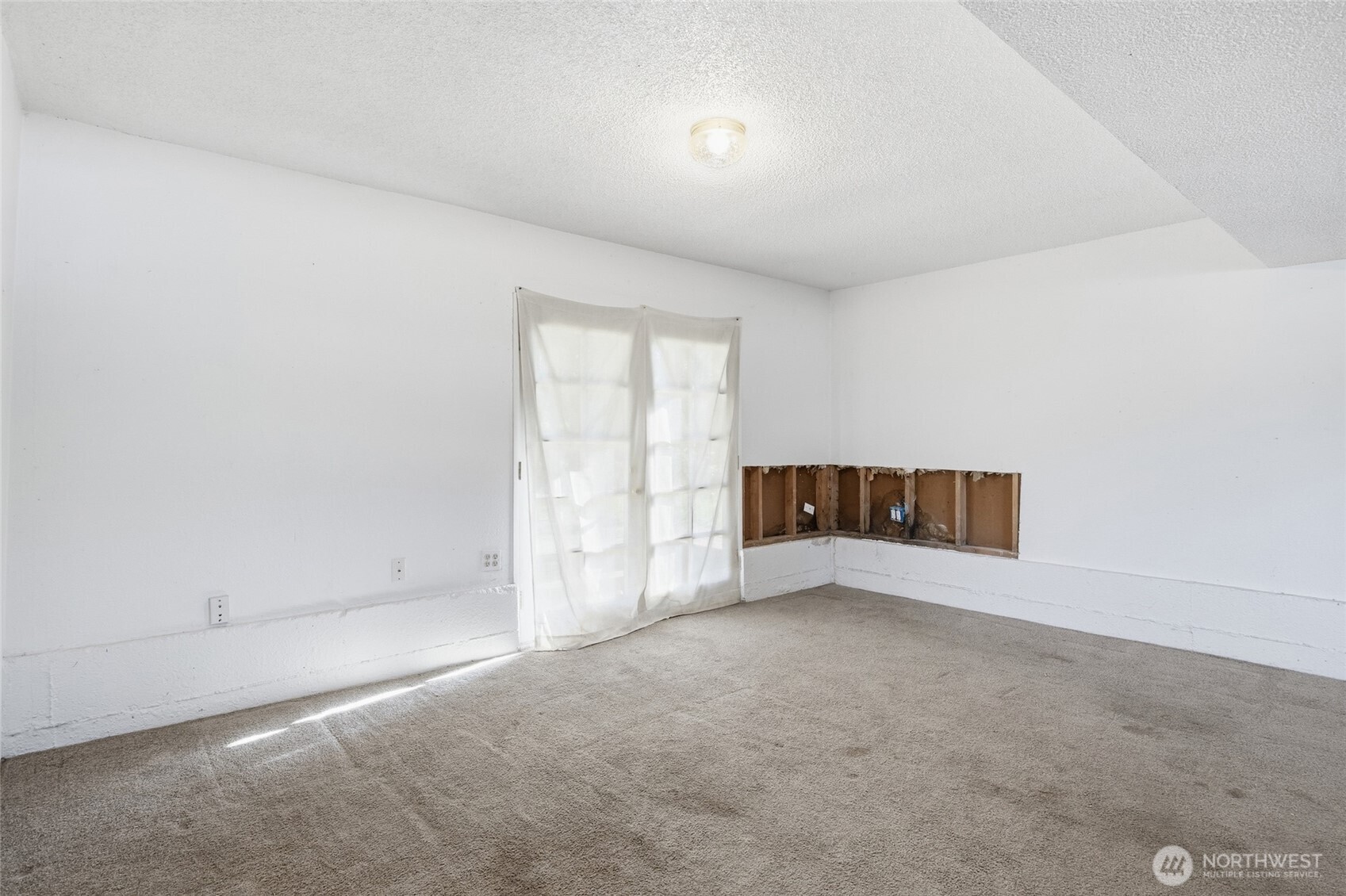 3713 SW 338th Place
