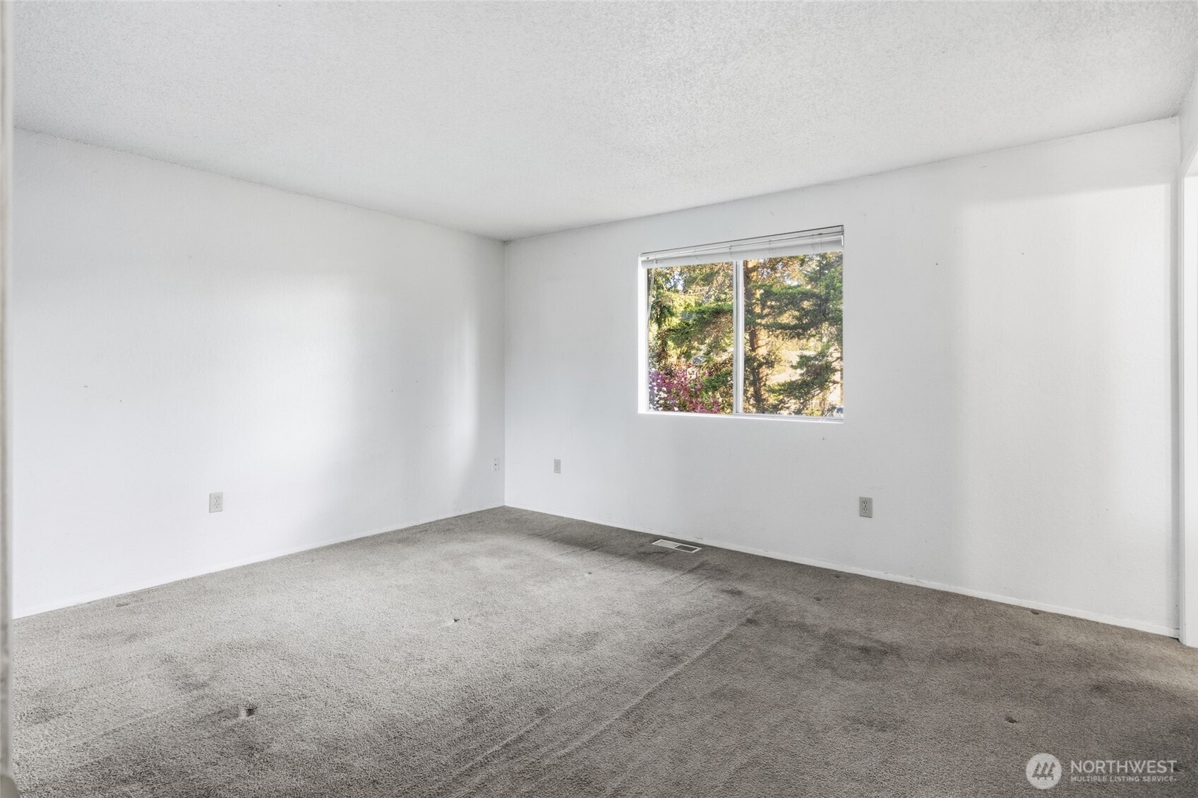 3713 SW 338th Place