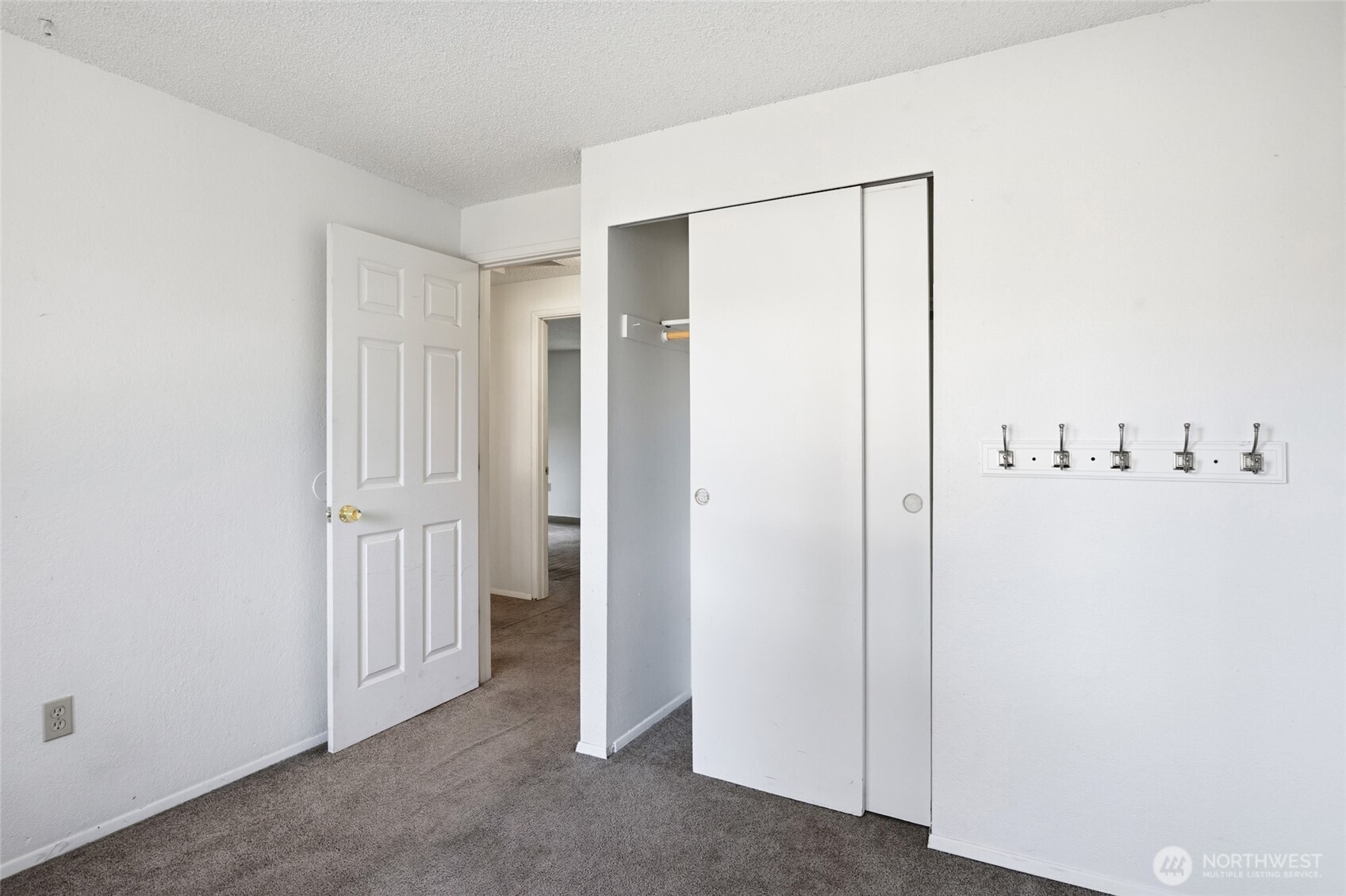 3713 SW 338th Place